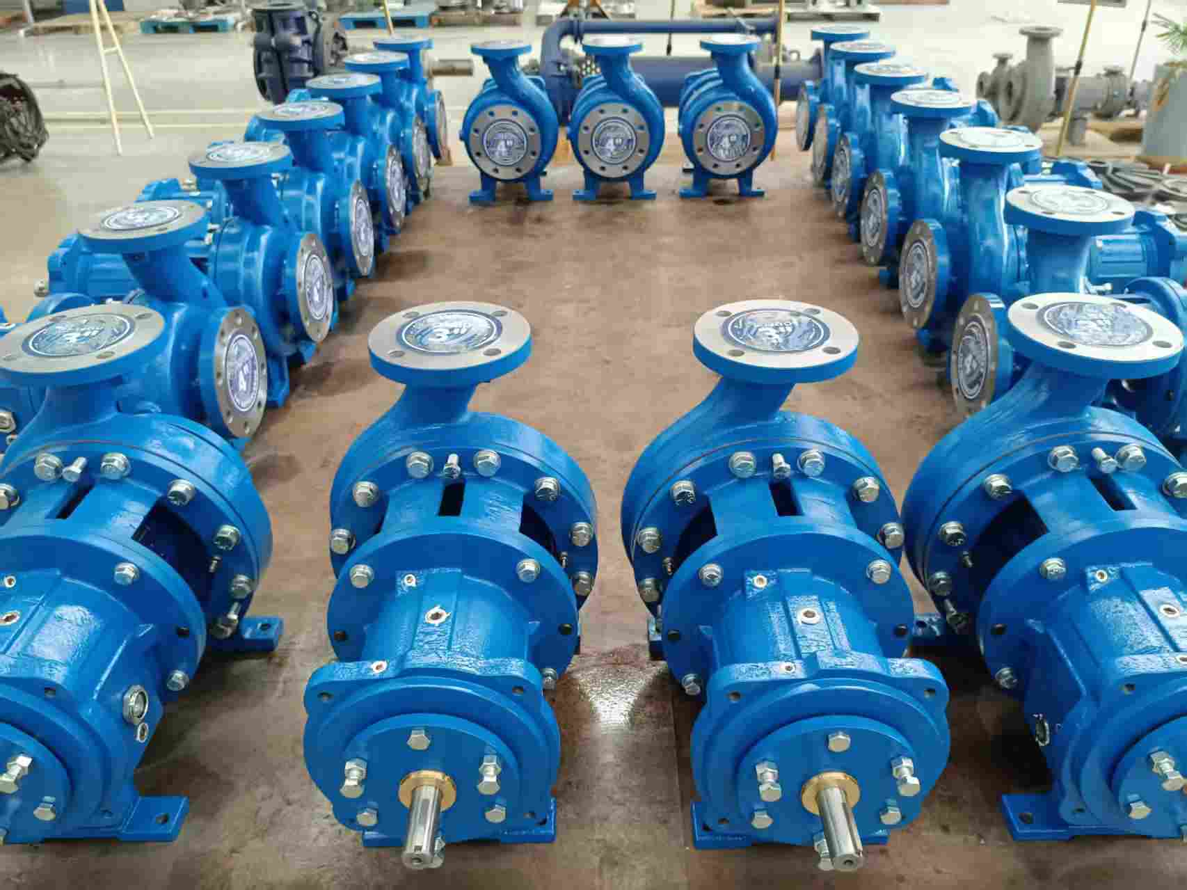 Sikeres szállítás és közelgő 20 vegyipari szivattyú szállítása európai ügyfél számára